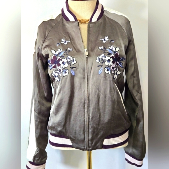 TALULA Aritzia Floral and Skull Embroidered Green Bomber Jacket. Small - Picture 2 of 16
